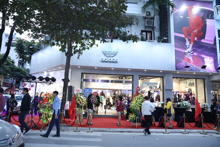 Adidas Originals khai trương hoành tráng tại 282 – 284 Phố Huế