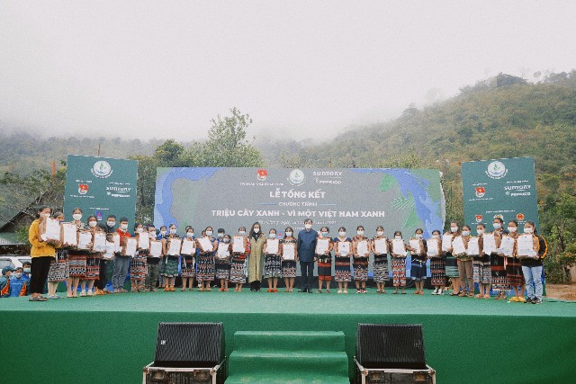 “Triệu cây xanh – Vì một Việt Nam xanh”: Trồng mới 30.000 cây xanh tại rừng đầu nguồn