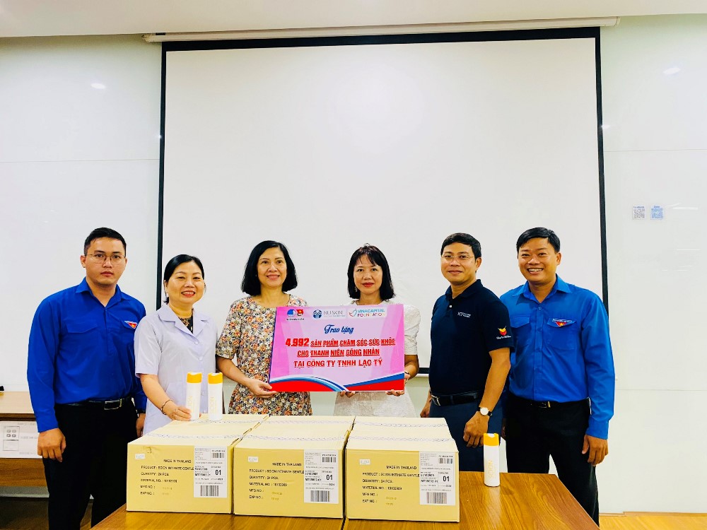 Nu Skin Việt Nam trao tặng hàng chục nghìn sản phẩm chăm sóc sức khỏe cho phụ nữ và trẻ em có hoàn cảnh khó khăn